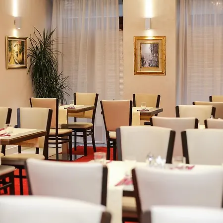 Hotel Old Town 4*