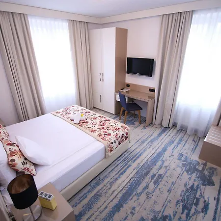 Old Town Hotel 4*