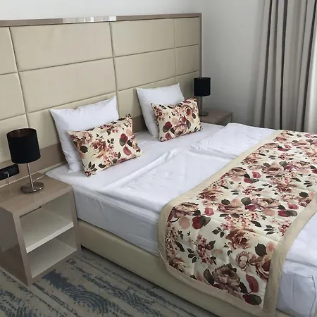 Old Town Hotel 4*